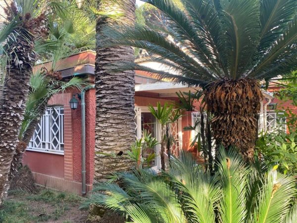 casa indipendente in affitto a Fiumicino in zona Fregene