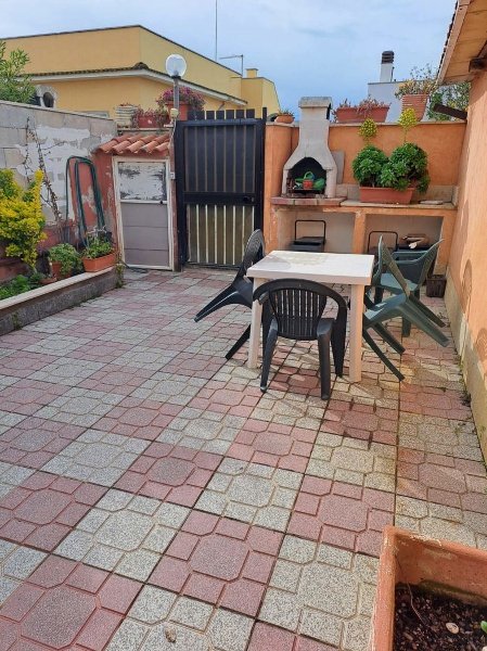 appartamento in affitto a Fiumicino in zona Isola Sacra