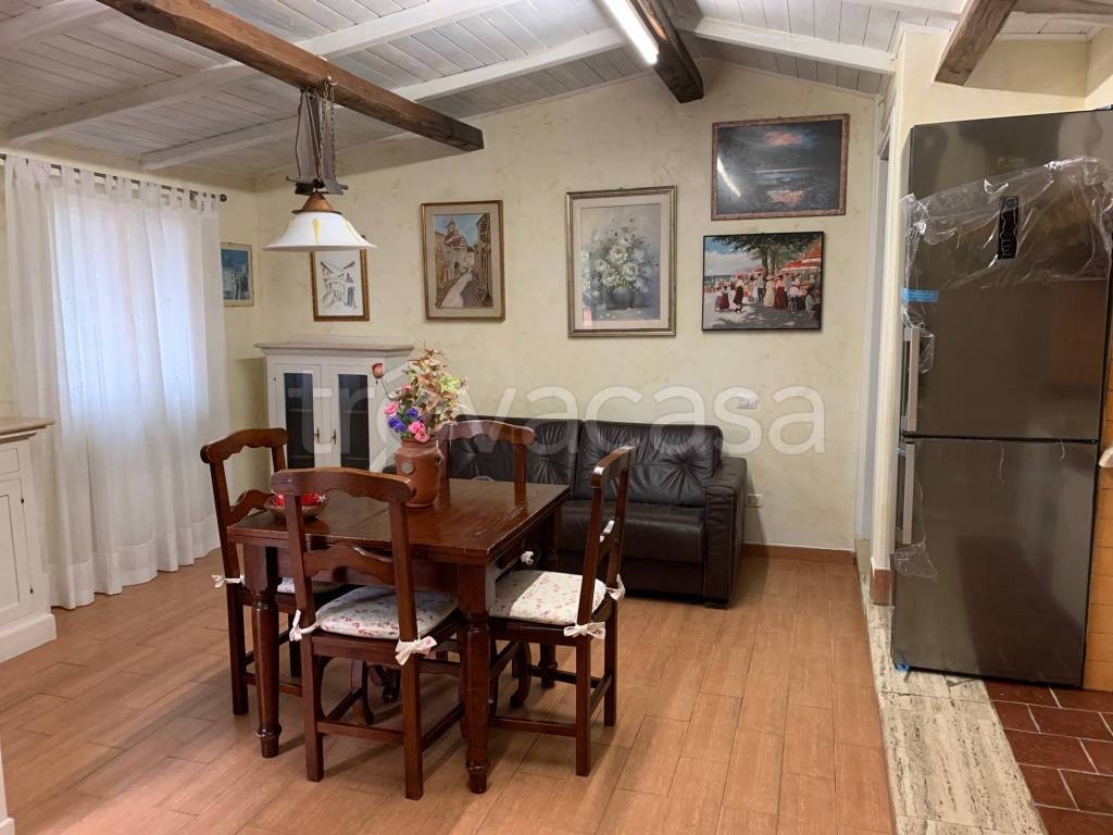 appartamento in affitto a Fiumicino in zona Isola Sacra