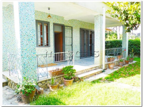 casa indipendente in affitto a Fiumicino in zona Fregene