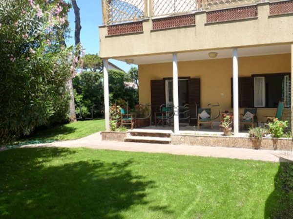 appartamento in affitto a Fiumicino in zona Fregene