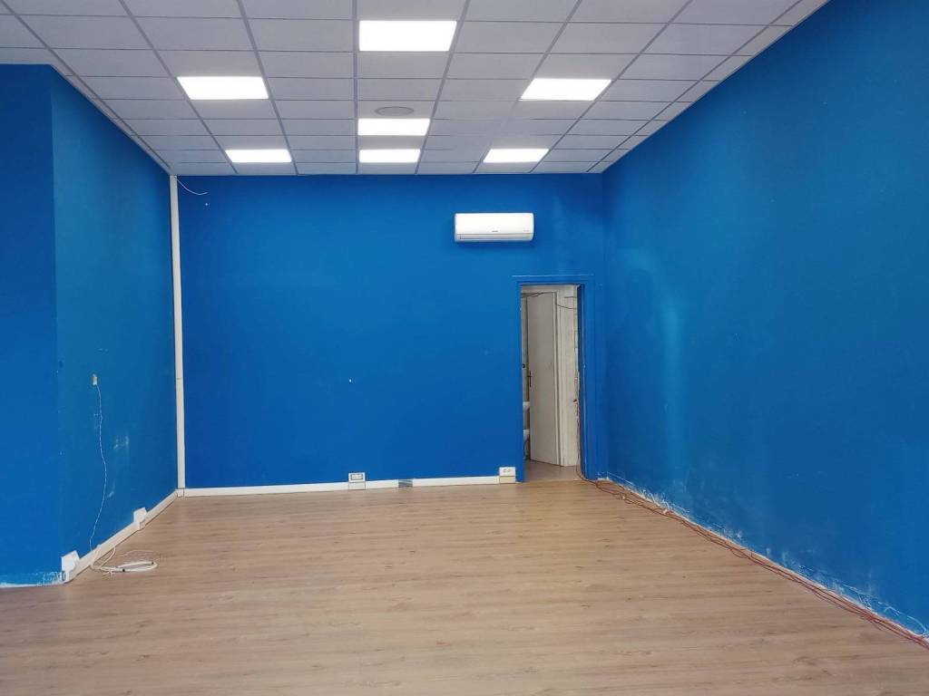 negozio in affitto a Fiumicino in zona Focene