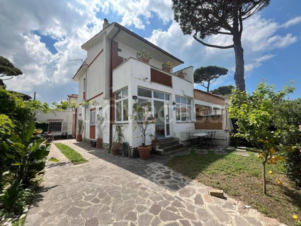 appartamento in affitto a Fiumicino in zona Fregene