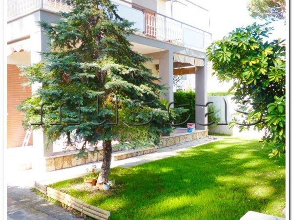 casa indipendente in affitto a Fiumicino in zona Fregene