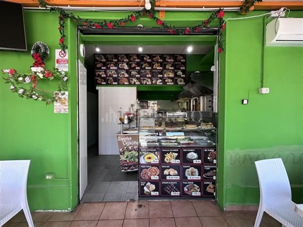 negozio in affitto a Fiumicino in zona Fregene