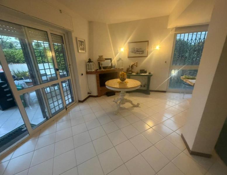 casa indipendente in affitto a Fiumicino in zona Fregene
