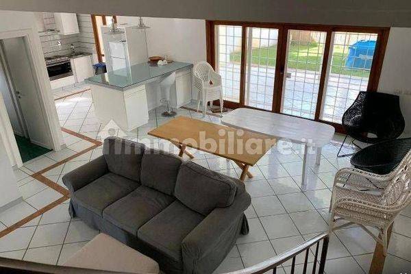 casa indipendente in affitto a Fiumicino in zona Fregene