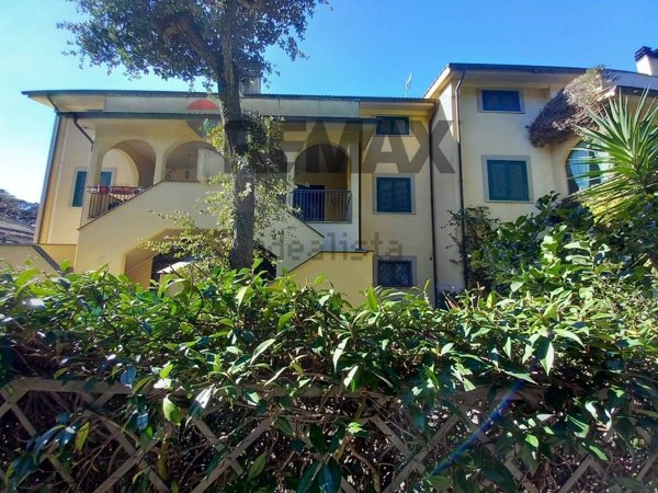 casa indipendente in affitto a Fiumicino in zona Fregene