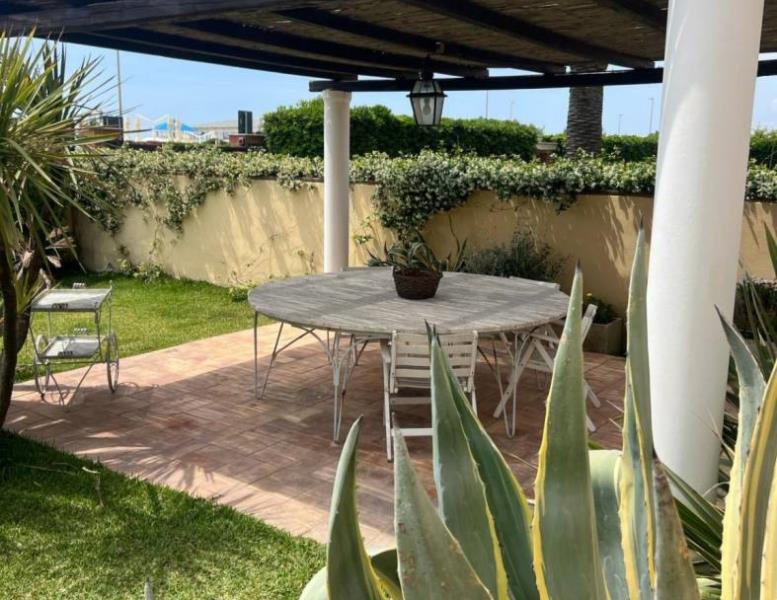 casa indipendente in affitto a Fiumicino in zona Fregene