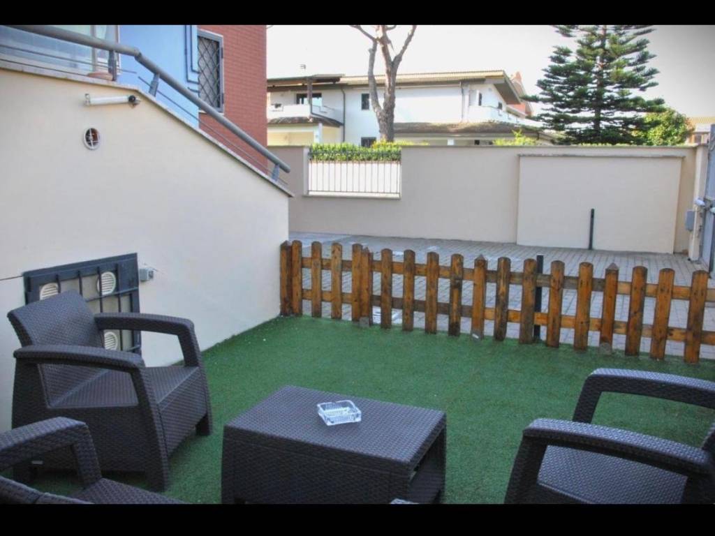 appartamento in affitto a Fiumicino in zona Isola Sacra