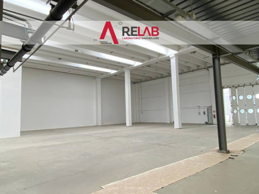 locale commerciale in affitto a Fiumicino