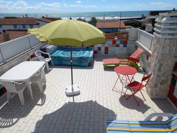 casa indipendente in affitto a Fiumicino in zona Fregene