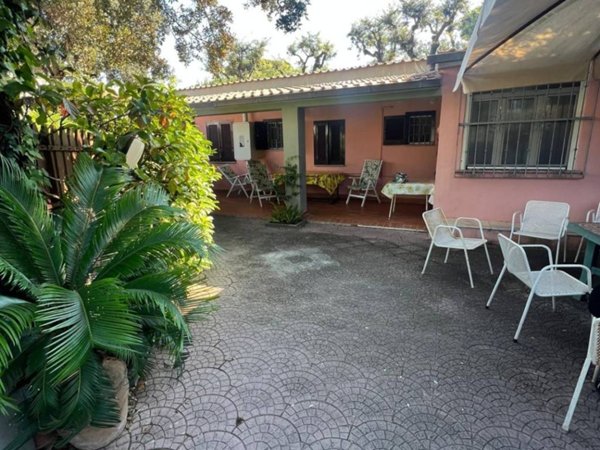 casa indipendente in affitto a Fiumicino in zona Fregene
