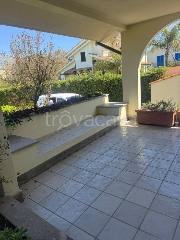 casa indipendente in affitto a Fiumicino in zona Fregene