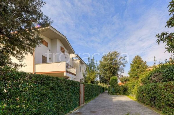casa indipendente in affitto a Fiumicino in zona Fregene