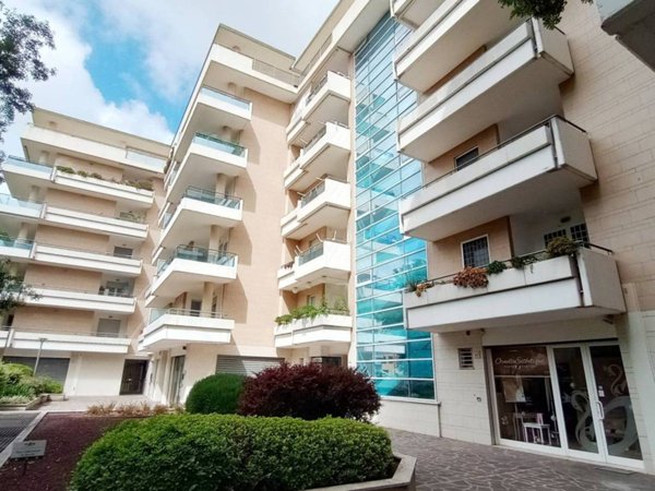 appartamento in affitto a Fiumicino in zona Isola Sacra