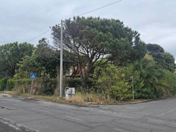 casa indipendente in affitto a Fiumicino in zona Fregene
