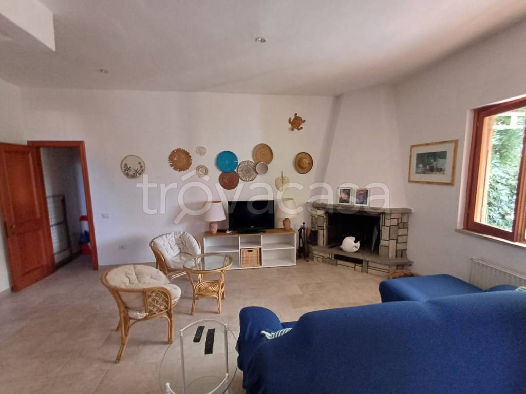 casa indipendente in affitto a Fiumicino in zona Fregene