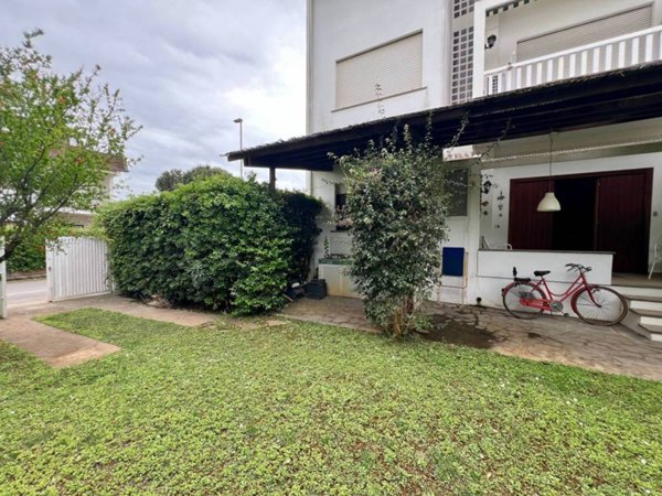 casa indipendente in affitto a Fiumicino in zona Fregene