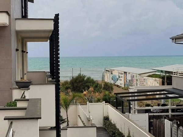 appartamento in affitto a Fiumicino in zona Focene