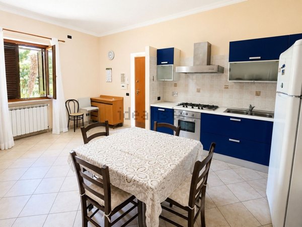 appartamento in affitto a Fiumicino in zona Isola Sacra