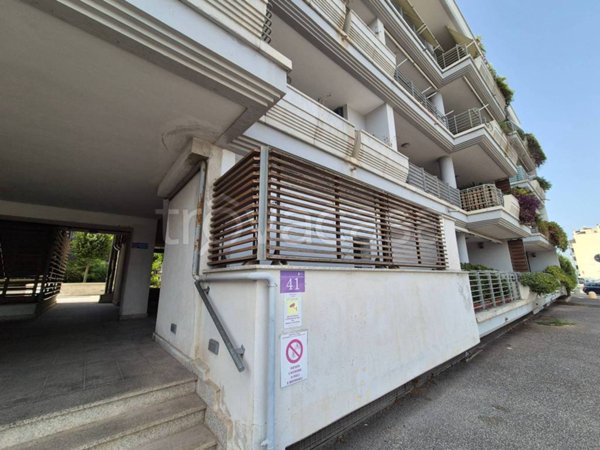 locale commerciale in affitto a Fiumicino