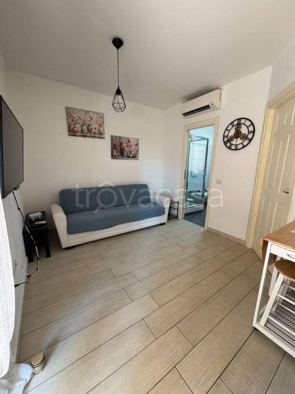 appartamento in affitto a Fiumicino in zona Isola Sacra