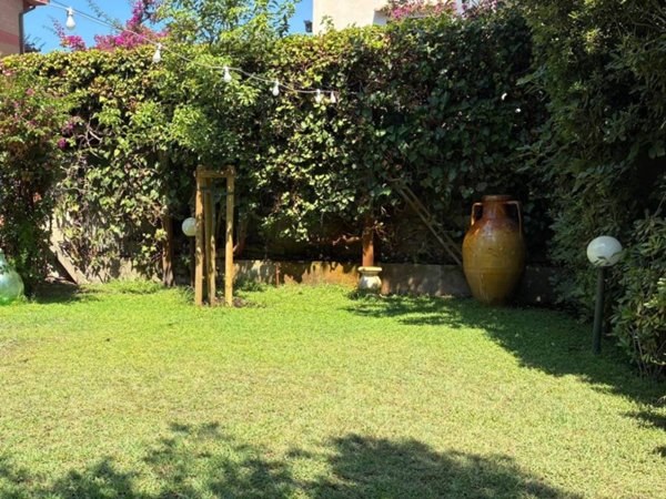 casa indipendente in affitto a Fiumicino in zona Fregene
