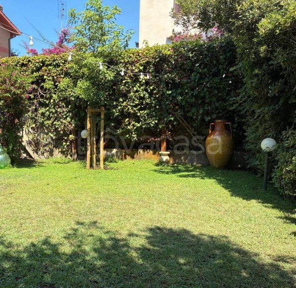 casa indipendente in affitto a Fiumicino in zona Fregene