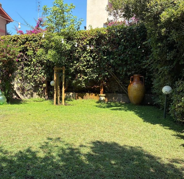 casa indipendente in affitto a Fiumicino in zona Fregene