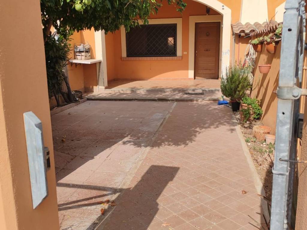 casa indipendente in affitto a Fiumicino in zona Tragliata