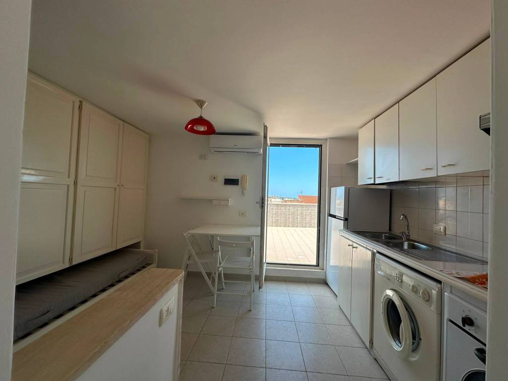 appartamento in affitto a Fiumicino in zona Isola Sacra