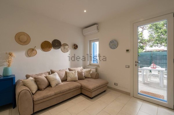 casa indipendente in affitto a Fiumicino in zona Fregene