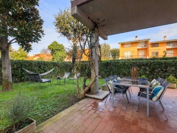 casa indipendente in affitto a Fiumicino in zona Fregene