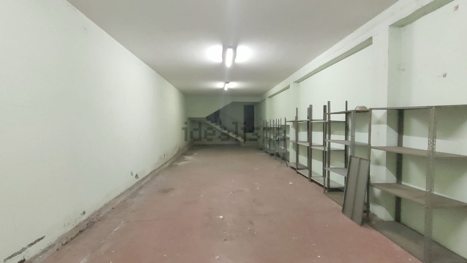 negozio in affitto a Fonte Nuova in zona Torre Lupara