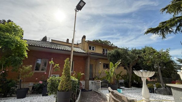 appartamento in affitto a Fonte Nuova in zona Torre Lupara