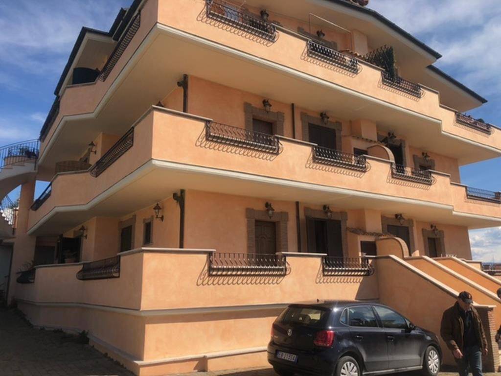 appartamento in affitto a Fonte Nuova in zona Torre Lupara