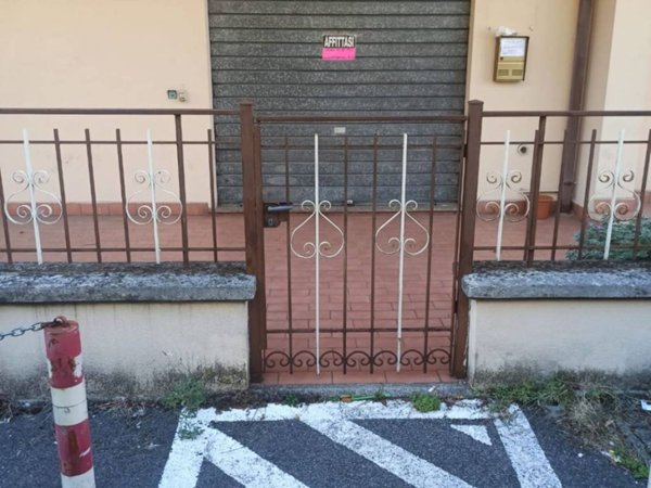 negozio in affitto a Fonte Nuova in zona Torre Lupara