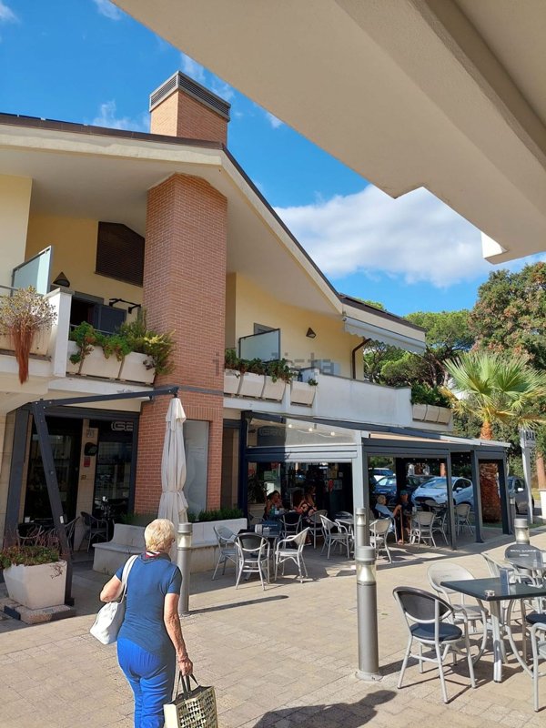 negozio in affitto a Fonte Nuova