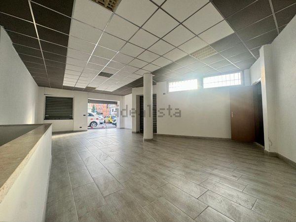locale commerciale in affitto a Fonte Nuova in zona Torre Lupara