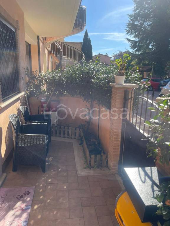 appartamento in affitto a Fonte Nuova in zona Santa Lucia