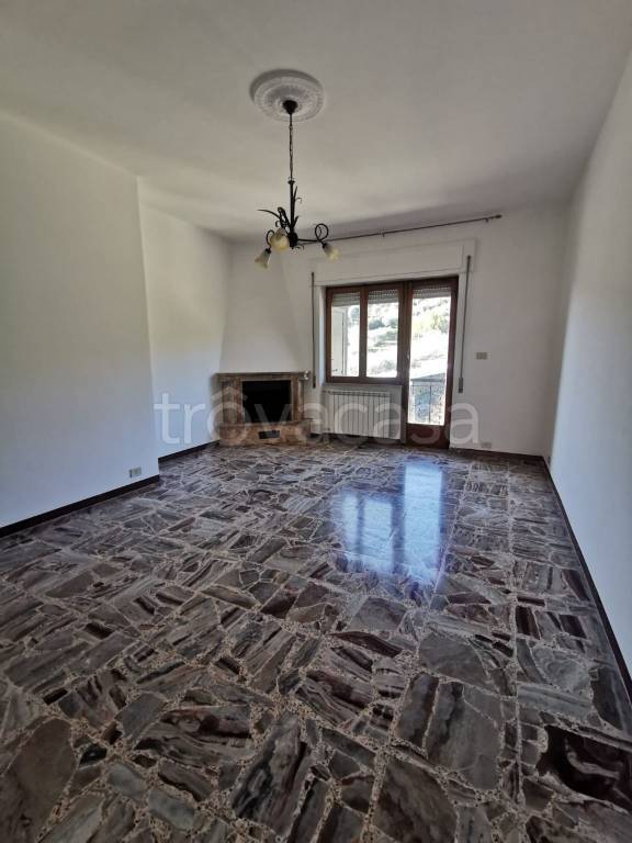 appartamento in affitto a Fonte Nuova in zona Santa Lucia