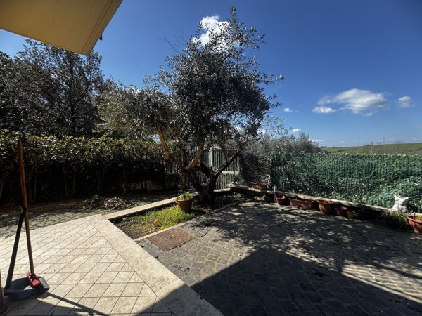 appartamento in affitto a Fonte Nuova in zona Torre Lupara