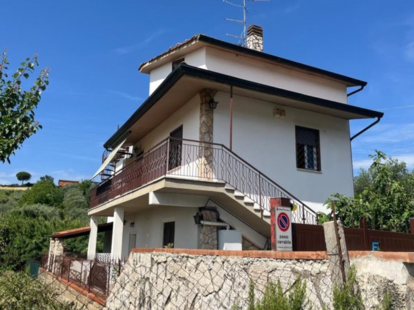 appartamento in affitto a Fonte Nuova in zona Santa Lucia
