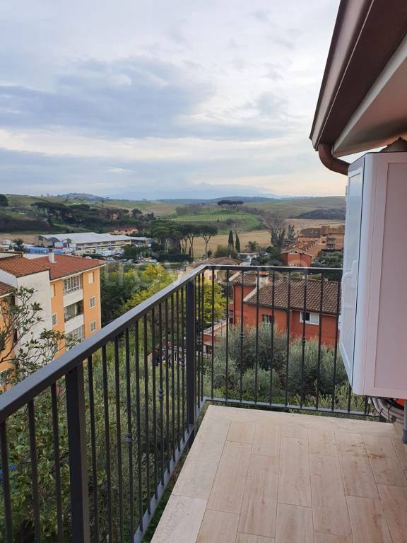 appartamento in affitto a Fonte Nuova in zona Santa Lucia