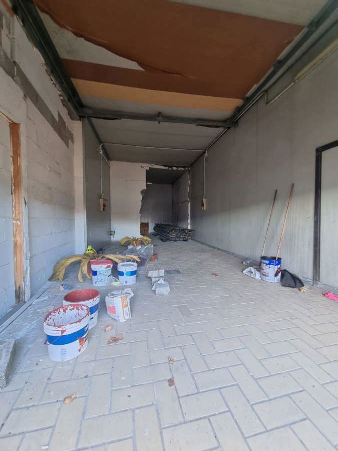 locale di sgombero in affitto ad Aprilia