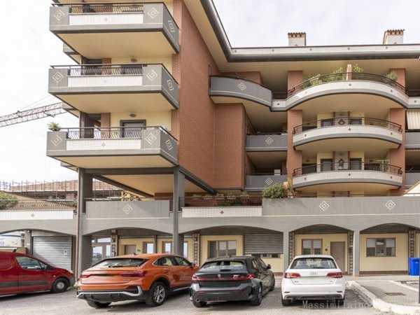 ufficio in affitto ad Aprilia