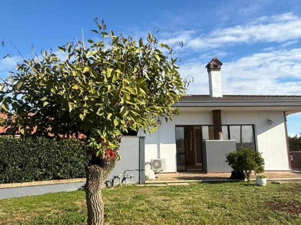 casa indipendente in affitto ad Aprilia