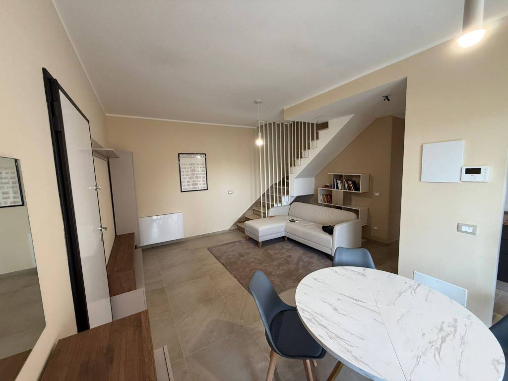 casa indipendente in affitto ad Aprilia in zona Campoleone