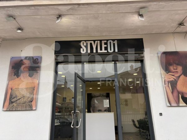 negozio in affitto ad Aprilia
